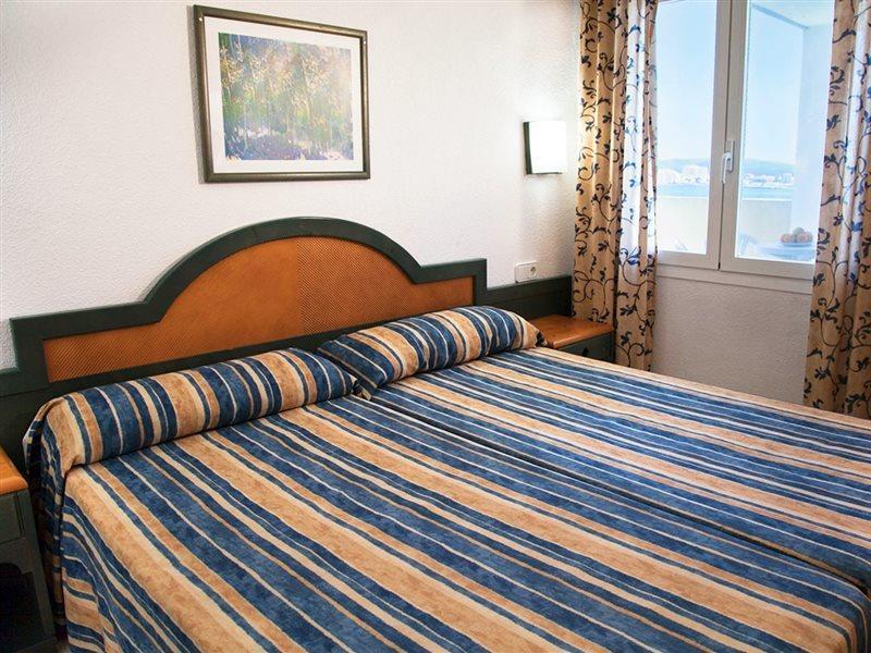 Apartamentos Blue Star (Adults Only) Sant Antoni de Portmany Zewnętrze zdjęcie
