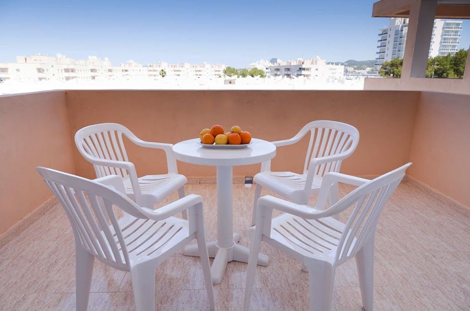 Apartamentos Blue Star (Adults Only) Sant Antoni de Portmany Zewnętrze zdjęcie